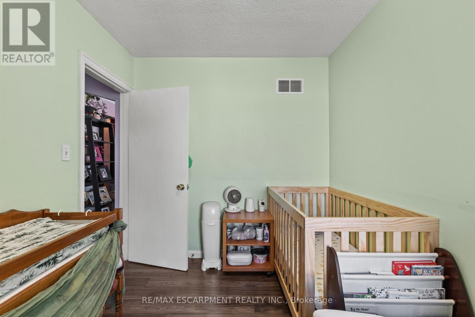 147 Summerhill Avenue, Hamilton, Ontario  L8K 3N5 - Photo 17 - X12450429
