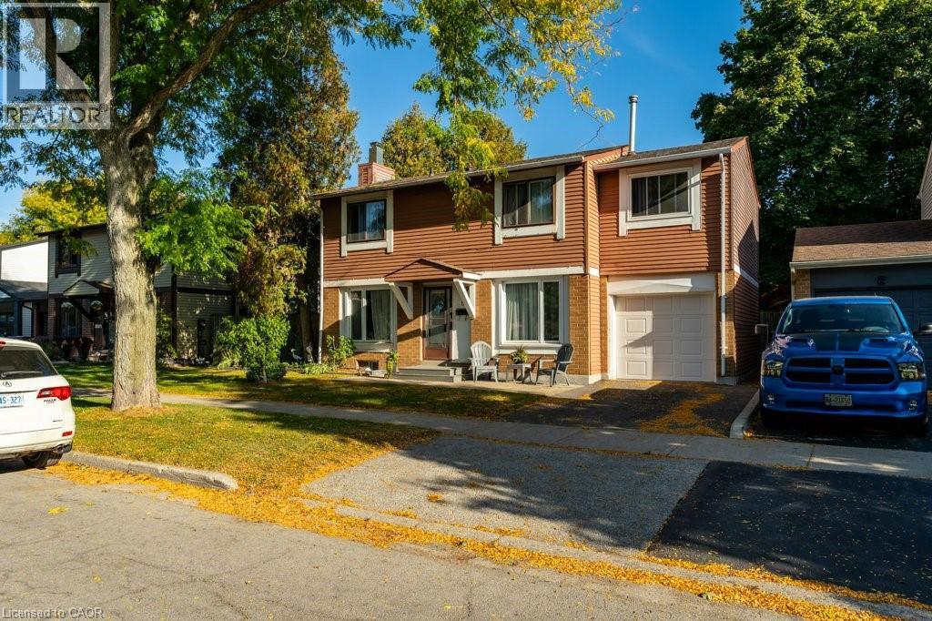 8 Chudleigh Street, Waterdown, Ontario  L9H 7E4 - Photo 3 - 40775657