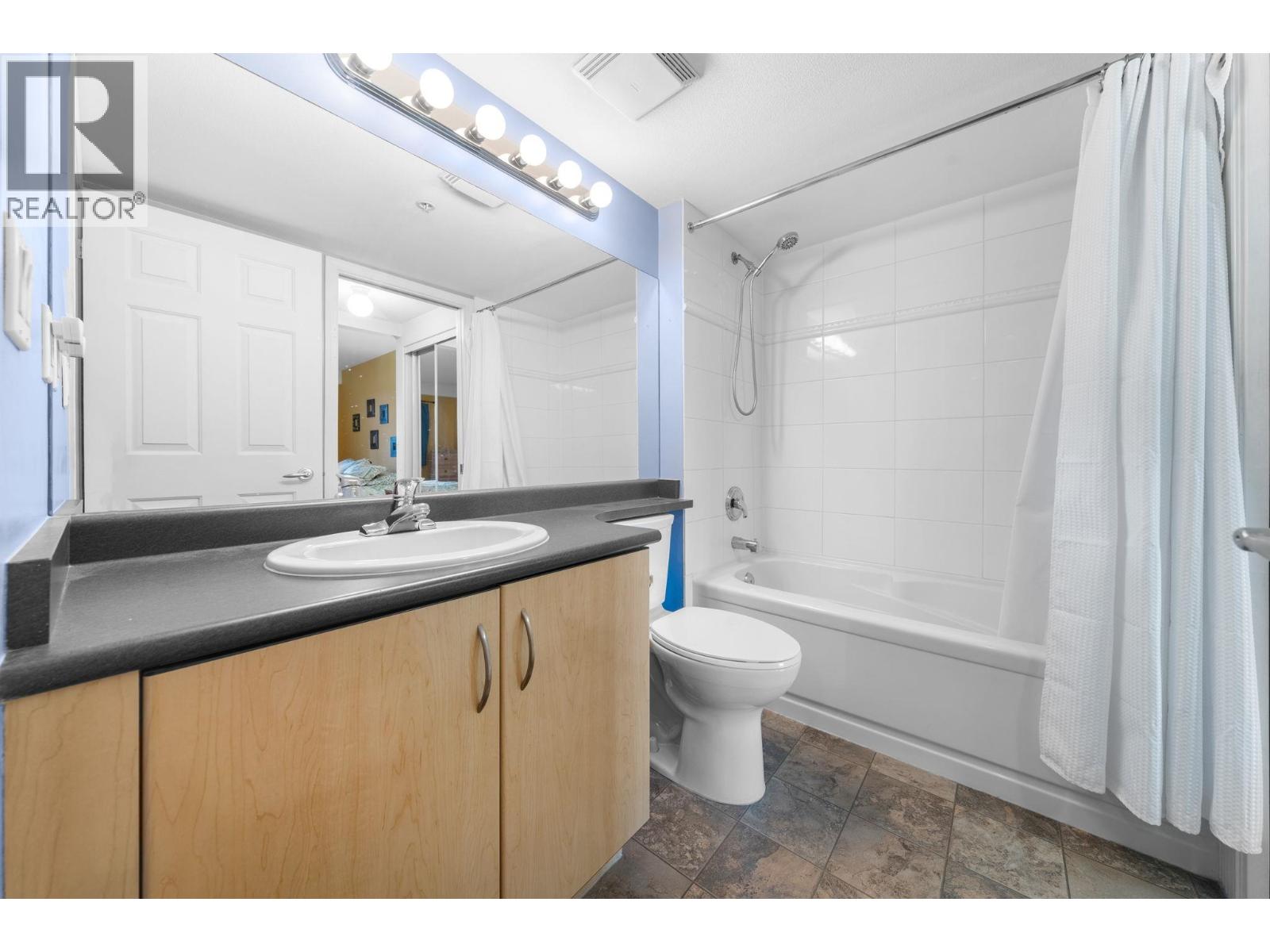 405 305 Lonsdale Avenue, North Vancouver, British Columbia  V7M 2G3 - Photo 24 - R3056297