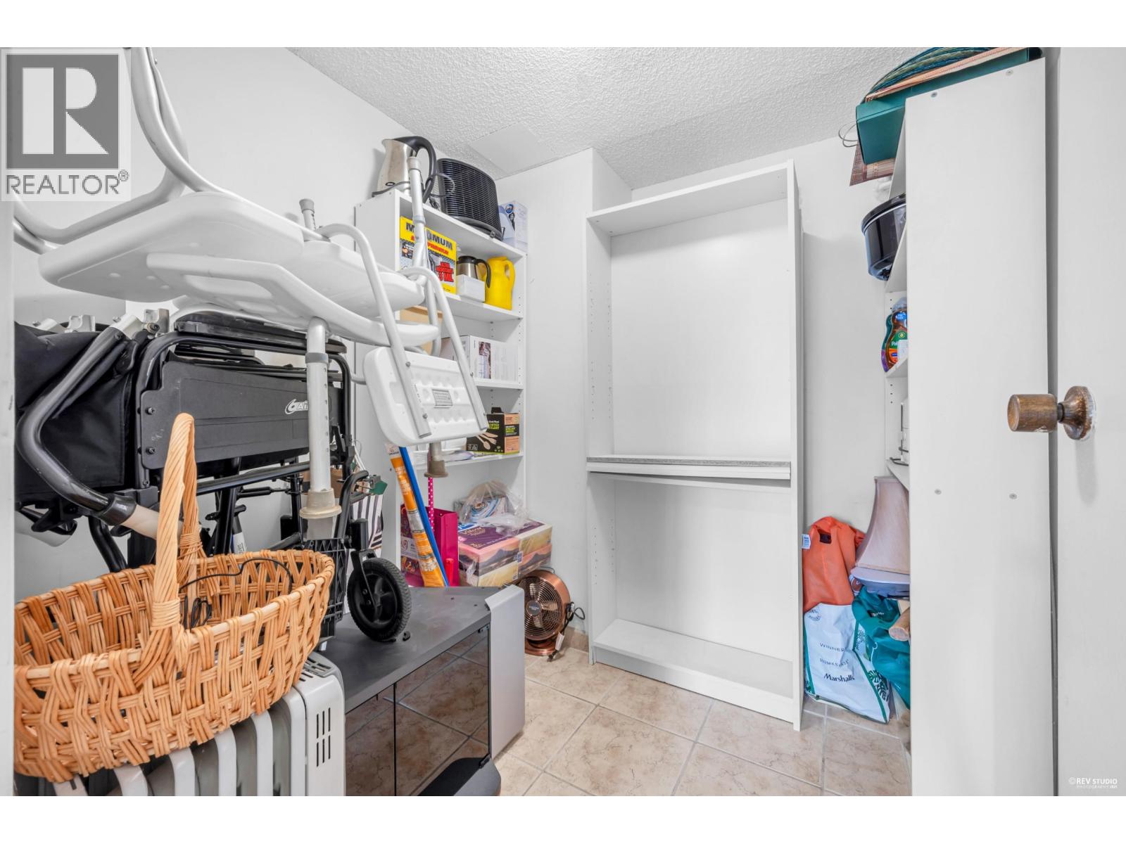 809 2024 Fullerton Avenue, North Vancouver, British Columbia  V7P 3G4 - Photo 20 - R3056324