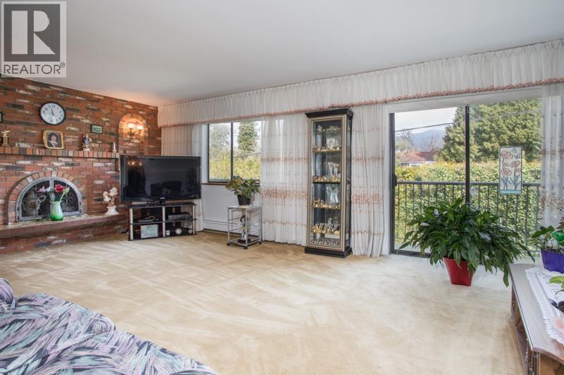 635 E Keith Road, North Vancouver, British Columbia  V7L 1W4 - Photo 11 - R3056341