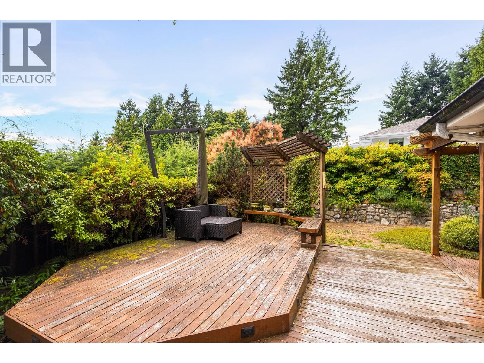 4110 Burkeridge Place, West Vancouver, British Columbia  V7V 3M9 - Photo 26 - R3050575
