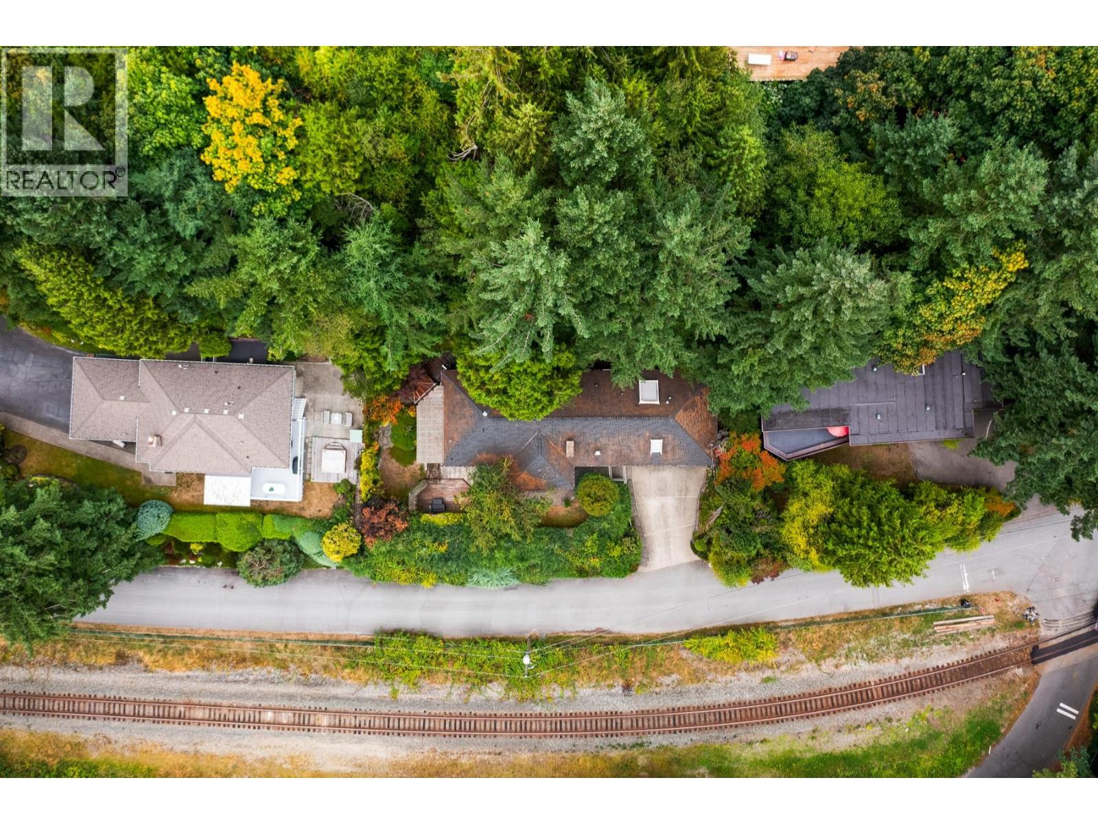 4110 Burkeridge Place, West Vancouver, British Columbia  V7V 3M9 - Photo 36 - R3050575