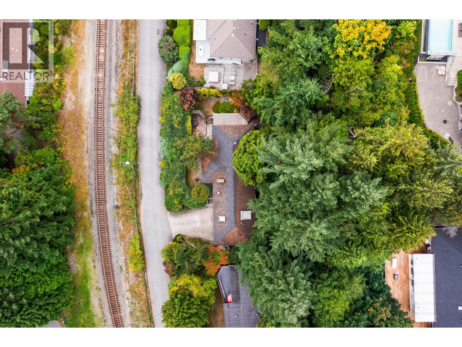 4110 Burkeridge Place, West Vancouver, British Columbia  V7V 3M9 - Photo 35 - R3050575