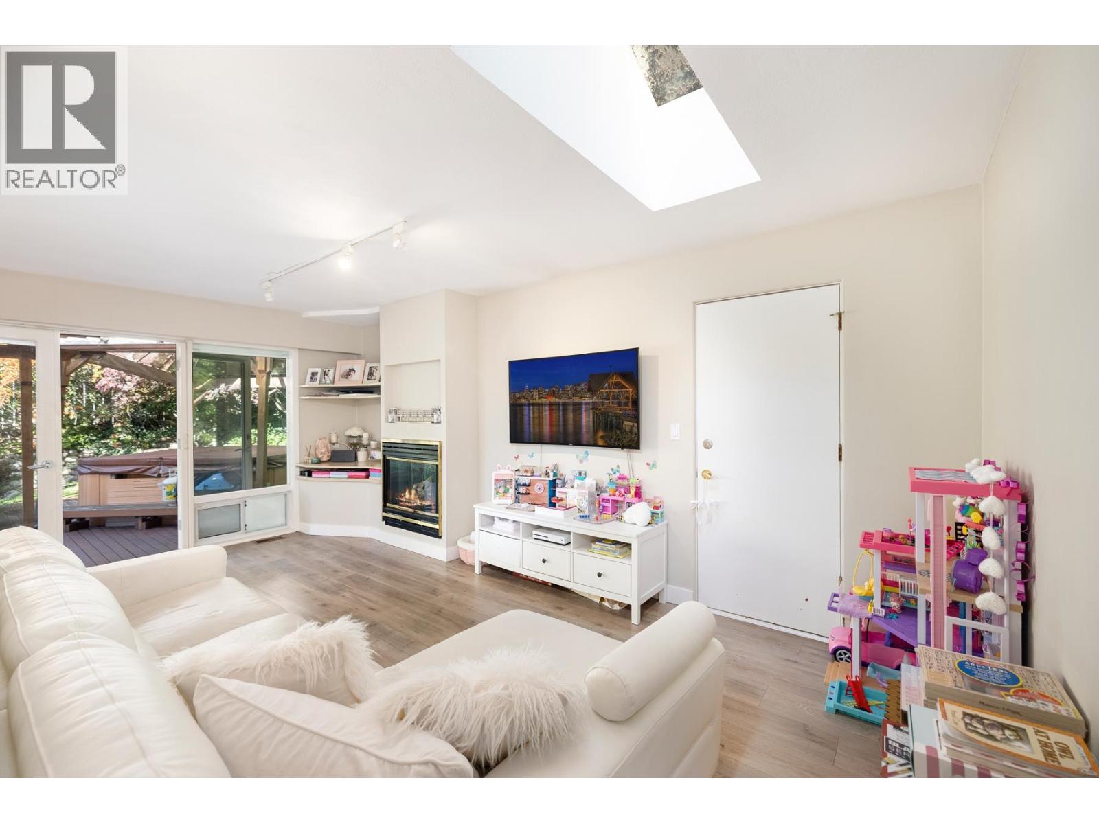 4110 Burkeridge Place, West Vancouver, British Columbia  V7V 3M9 - Photo 16 - R3050575