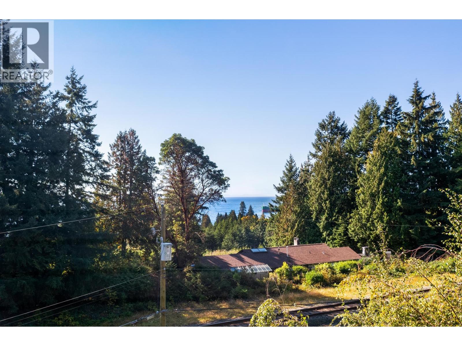 4110 Burkeridge Place, West Vancouver, British Columbia  V7V 3M9 - Photo 32 - R3050575