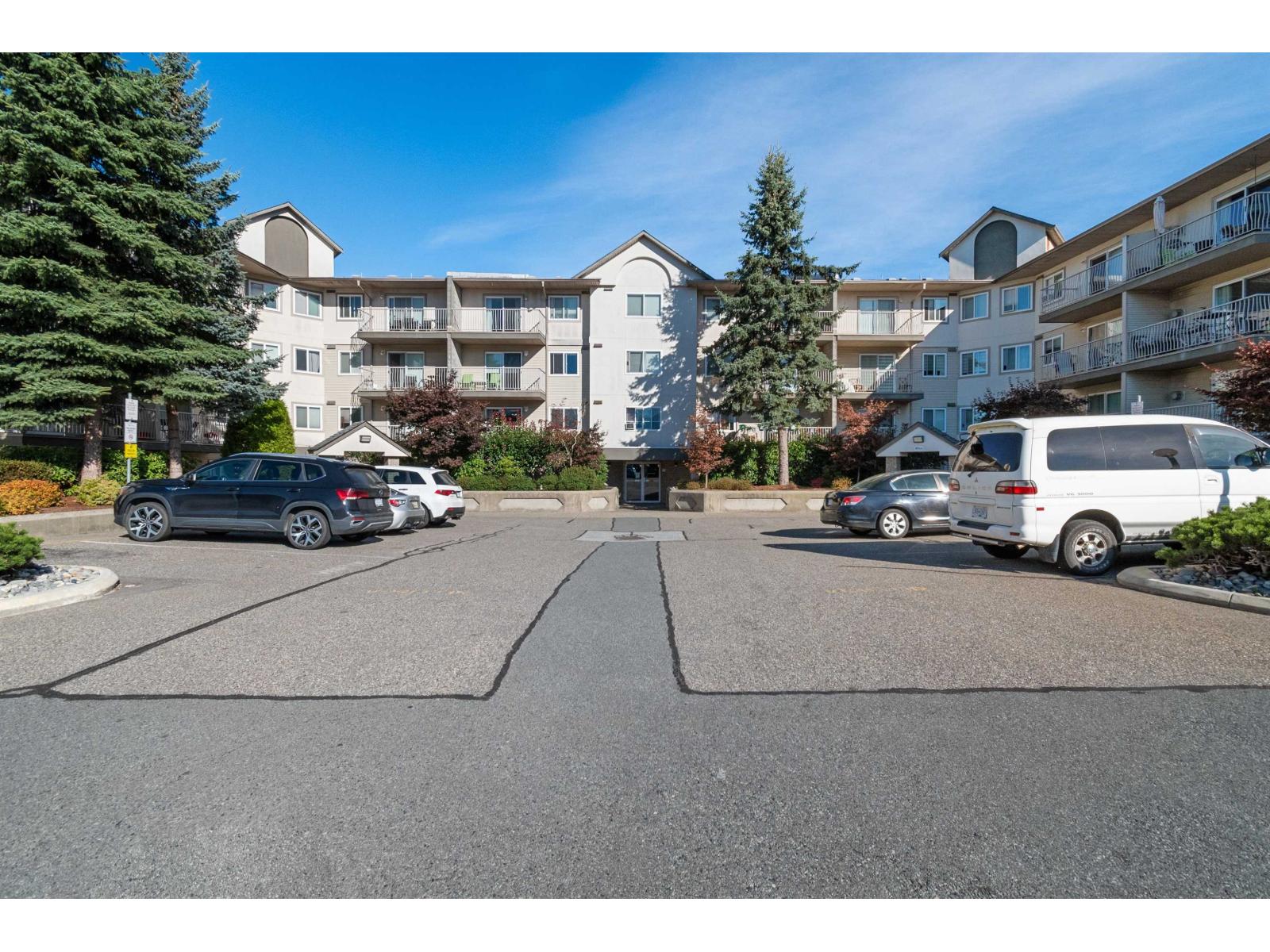 411 7694 EVANS ROAD|Sardis West Vedder, Chilliwack, British Columbia