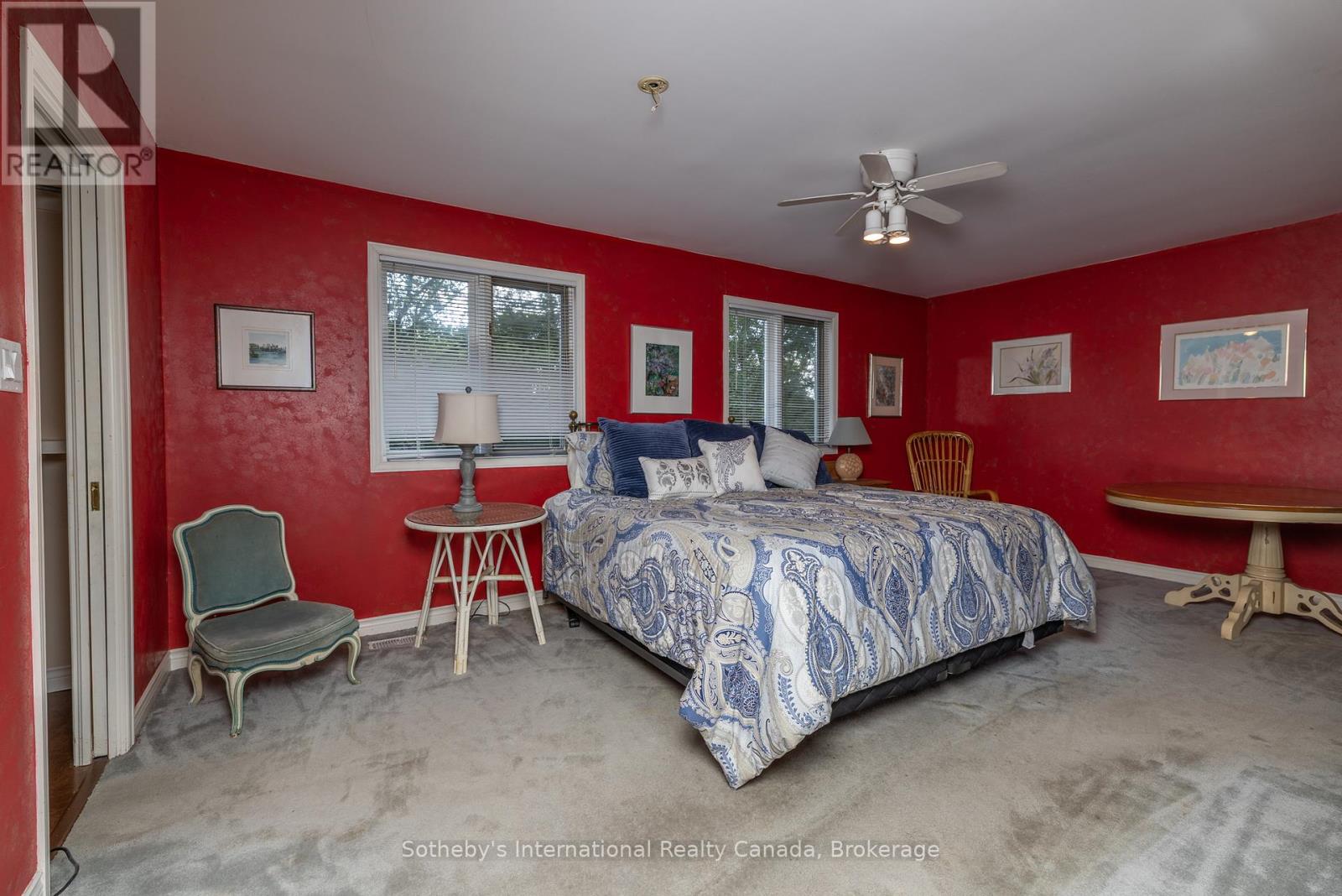 98 Selgrove Crescent, Oakville, Ontario  L6L 1L3 - Photo 25 - W12450412