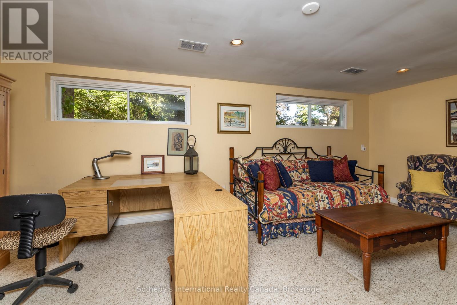 98 Selgrove Crescent, Oakville, Ontario  L6L 1L3 - Photo 27 - W12450412