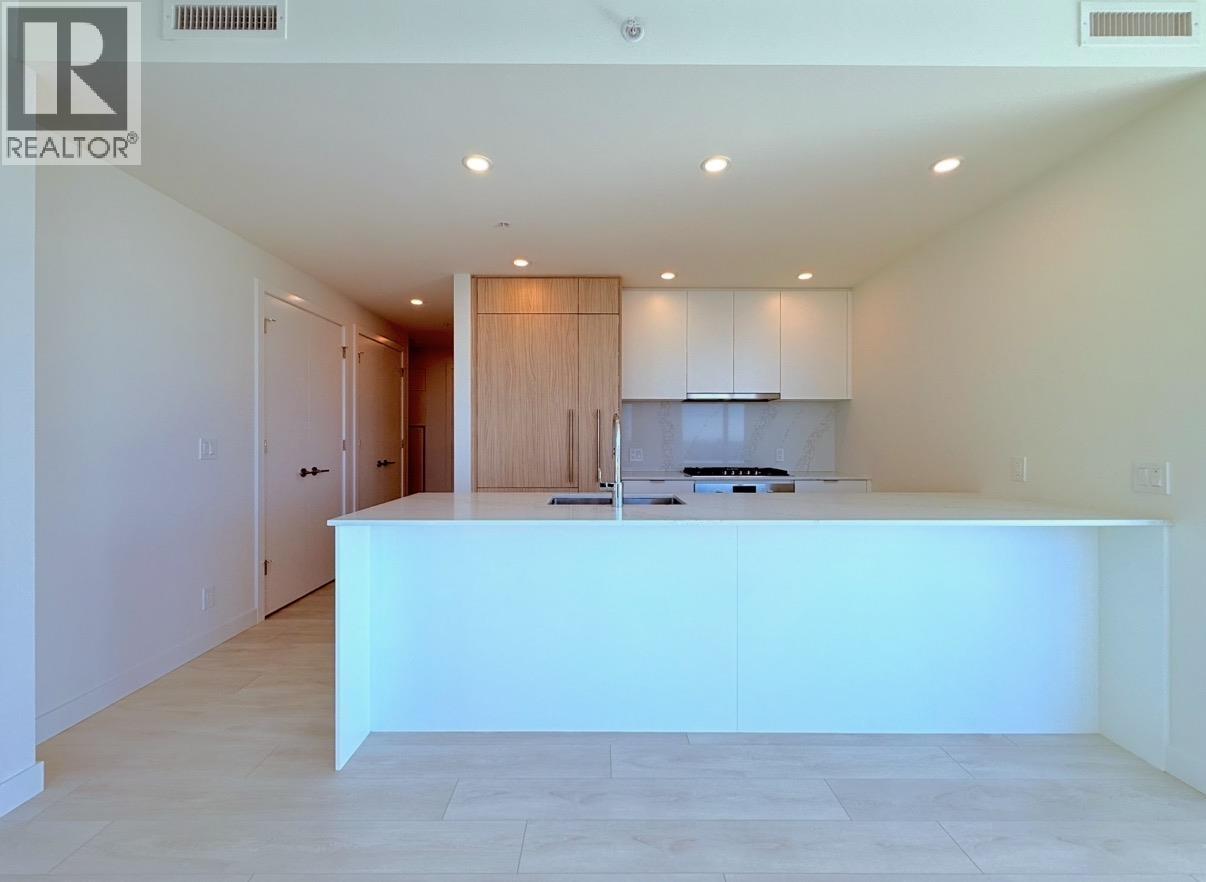 2304 537 Cottonwood Avenue, Coquitlam, British Columbia  V3J 0S4 - Photo 4 - R3053363