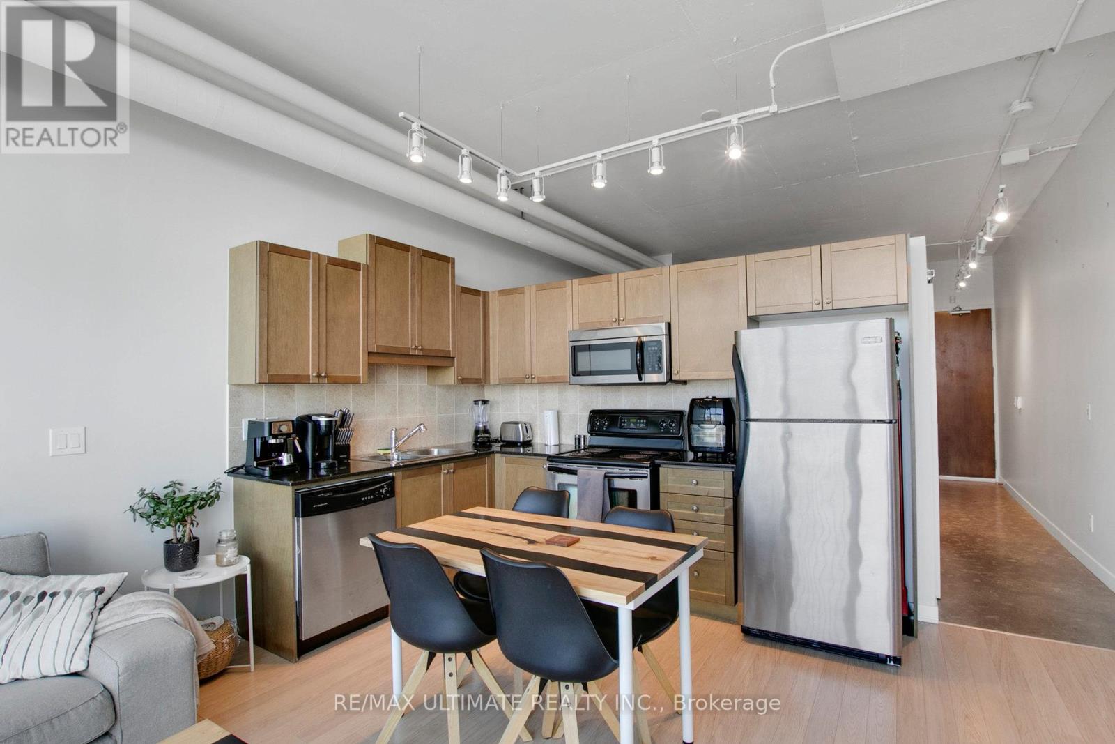 912 - 2 Fieldway Road, Toronto, Ontario  M8Z 0B9 - Photo 12 - W12447896
