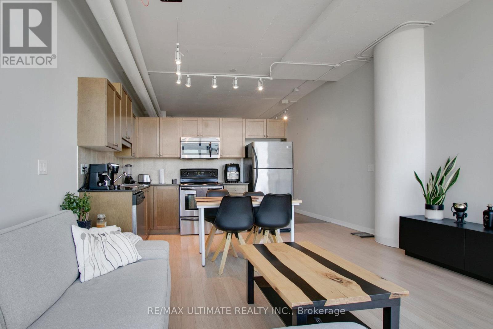 912 - 2 Fieldway Road, Toronto, Ontario  M8Z 0B9 - Photo 7 - W12447896