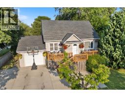 660 ELIZABETH AVENUE, Sarnia, Ontario