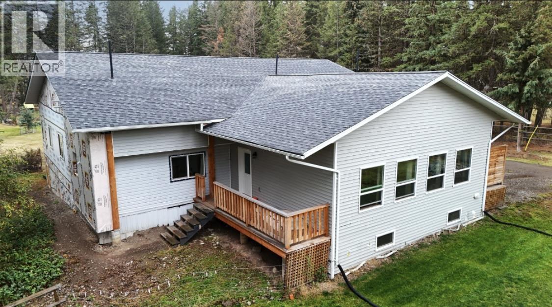 3078 HEINIE PLACE, 150 Mile House, British Columbia