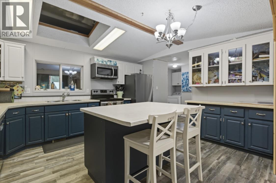 3078 Heinie Place, 150 Mile House, British Columbia  V0K 2G0 - Photo 14 - R3056305