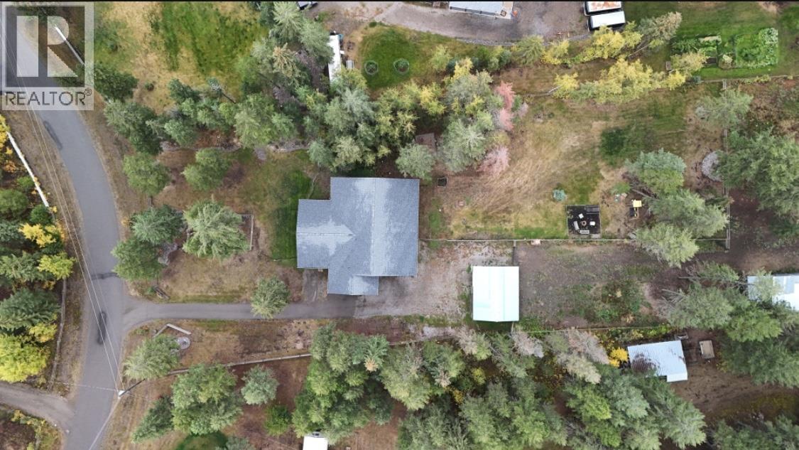 3078 Heinie Place, 150 Mile House, British Columbia  V0K 2G0 - Photo 5 - R3056305
