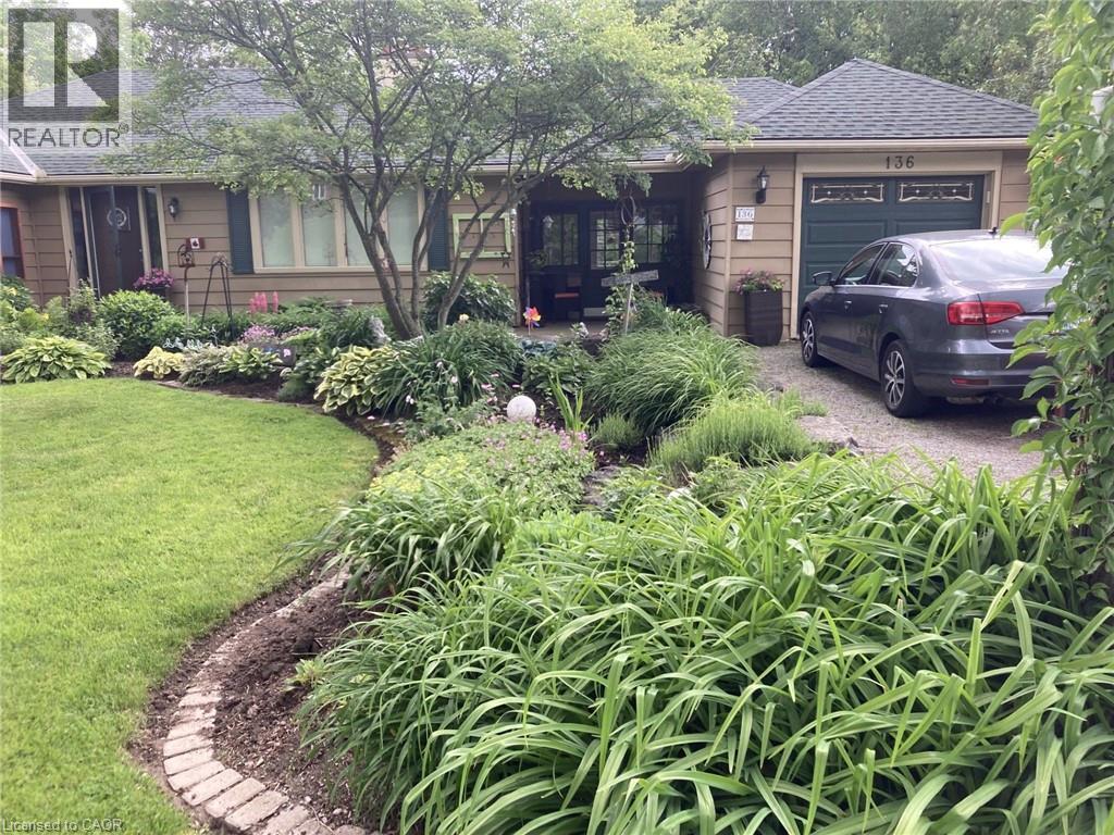 136 Hillcrest Avenue, Hamilton, Ontario  L9H 4X8 - Photo 32 - 40777345