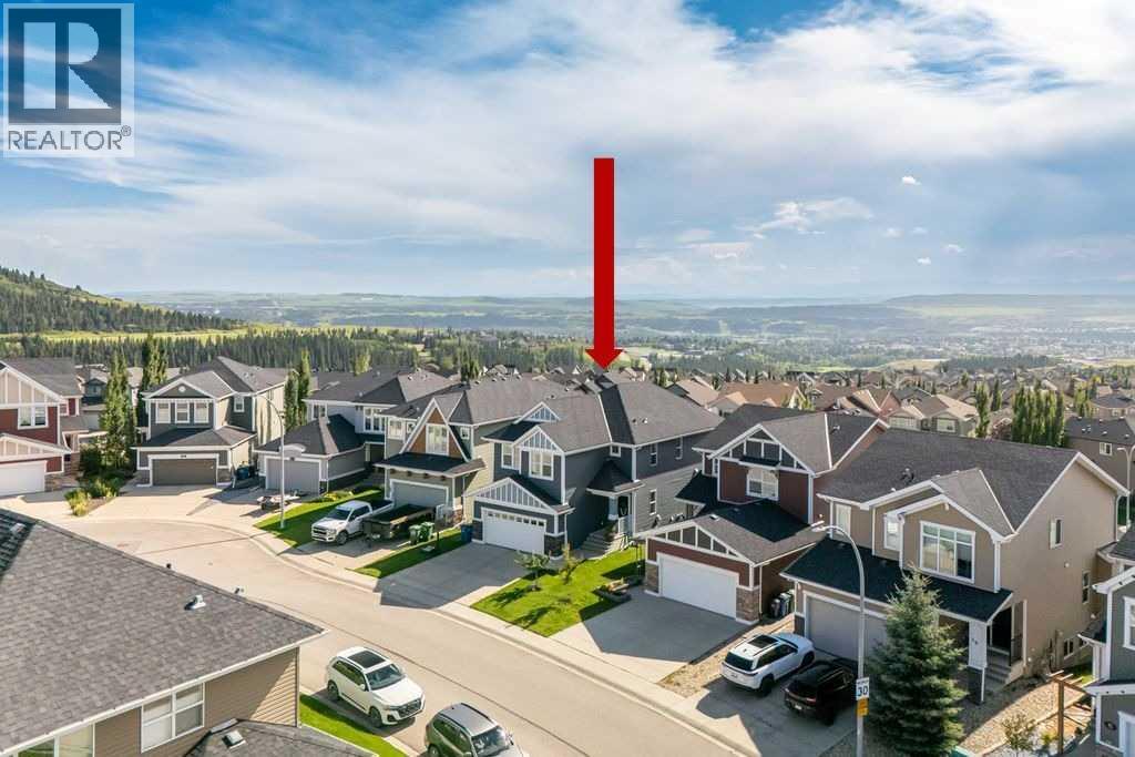 27 Sunset Park, Cochrane, Alberta  T4C 0N4 - Photo 3 - A2262469