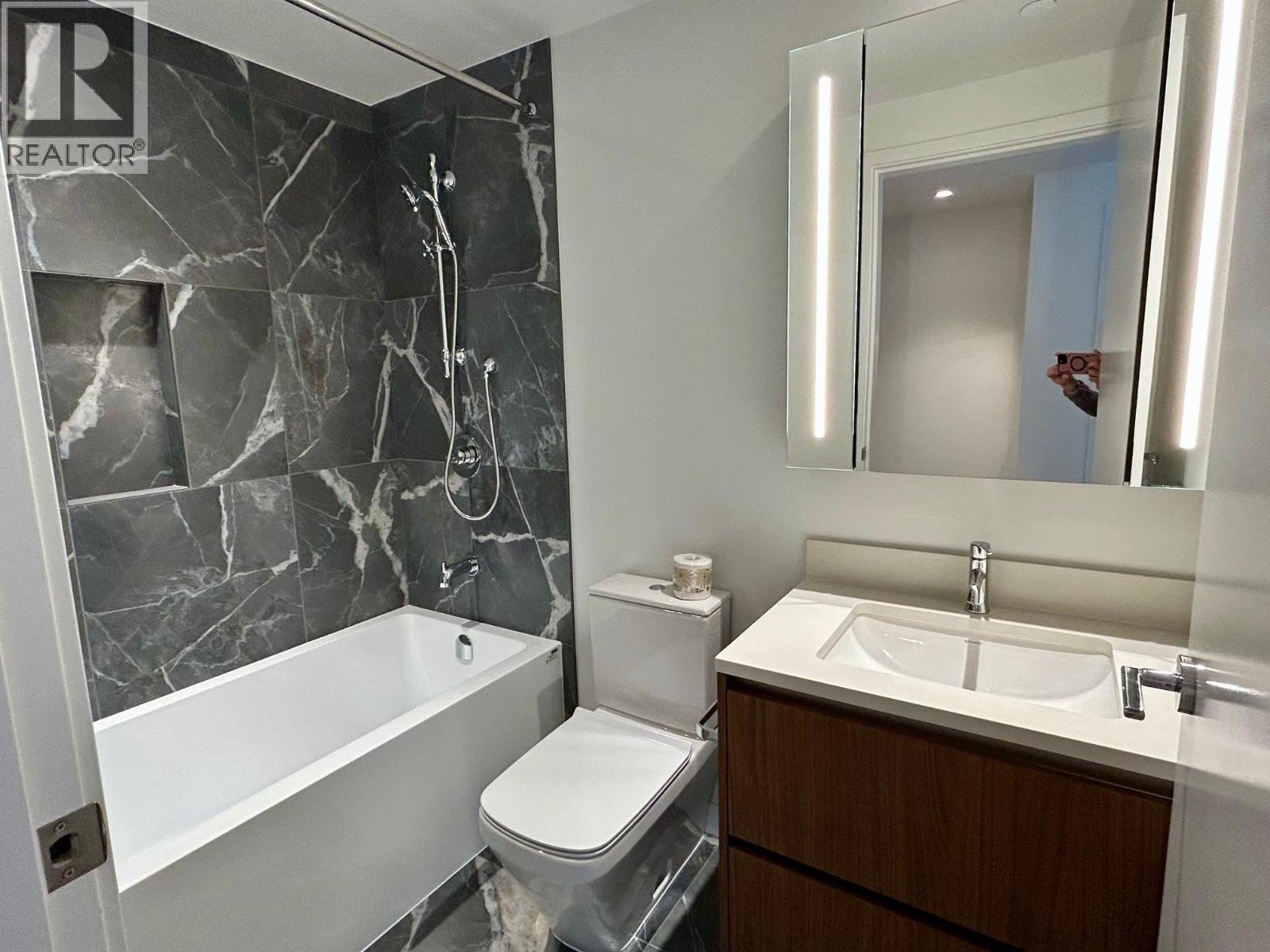 1302 720 Farrow Street, Coquitlam, British Columbia  V3J 0P3 - Photo 10 - R3055929