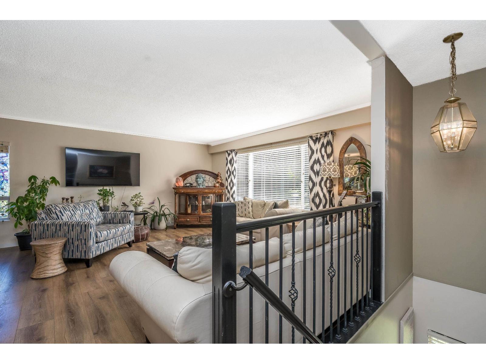 20651 44 Avenue, Langley, British Columbia  V3A 3E5 - Photo 3 - R3056131