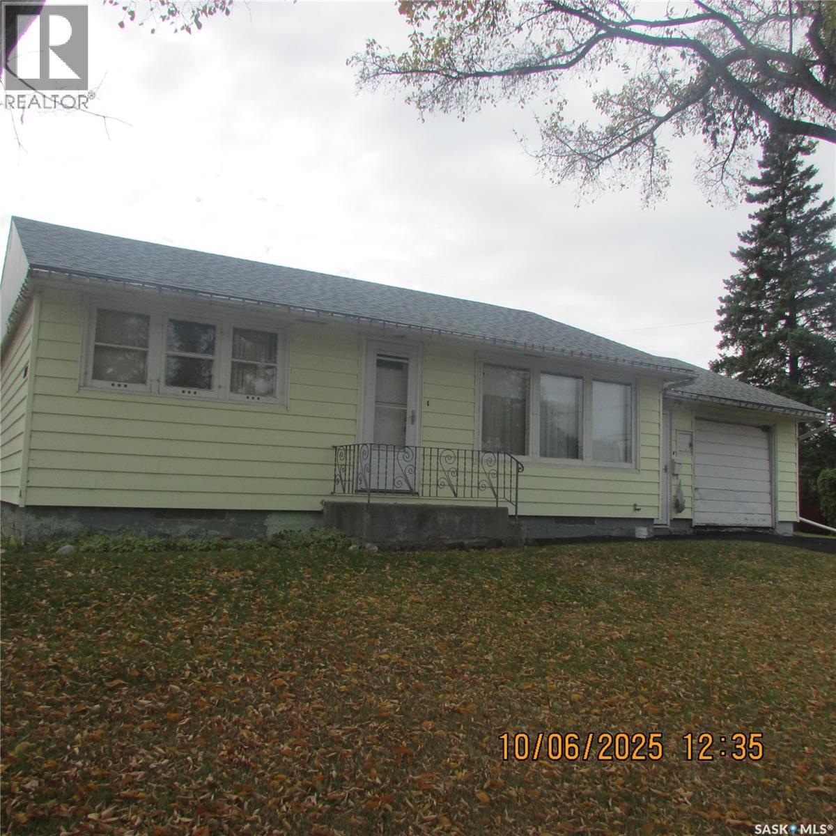 2600 Wascana Street, Regina, Saskatchewan  S4S 0L8 - Photo 1 - SK020331