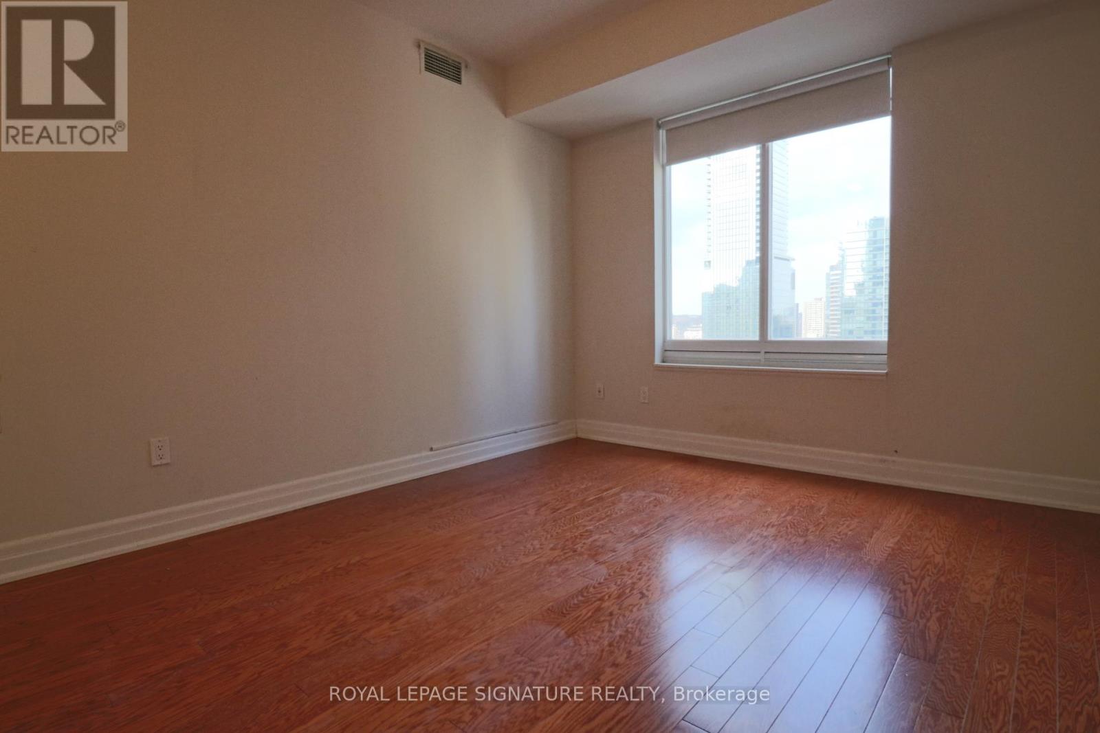 1702 - 35 Balmuto Street, Toronto, Ontario  M4Y 0A3 - Photo 5 - C12450448