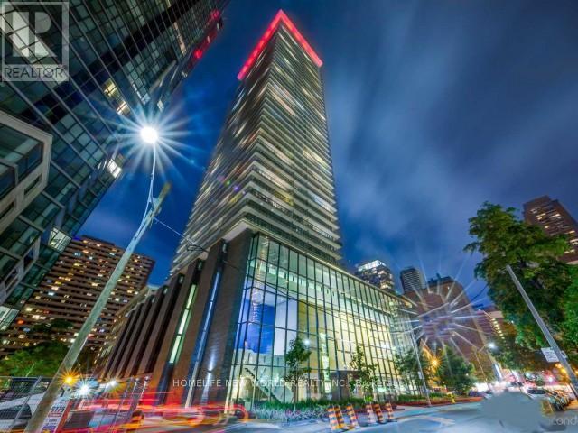2109 - 33 Charles Street E, Toronto, Ontario  M4Y 0A2 - Photo 2 - C12450473