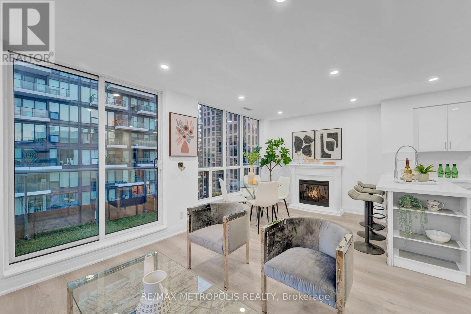 1504 - 76 Shuter Street, Toronto (Church-Yonge Corridor), Ontario  M5B 1B4 - Photo 8 - C12450487