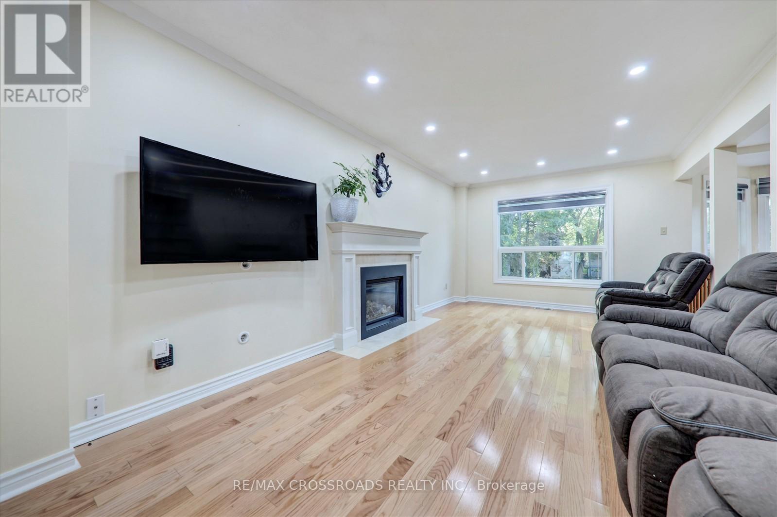 3993 Ellesmere Road, Toronto (Highland Creek), Ontario  M1C 1J3 - Photo 15 - E12450470