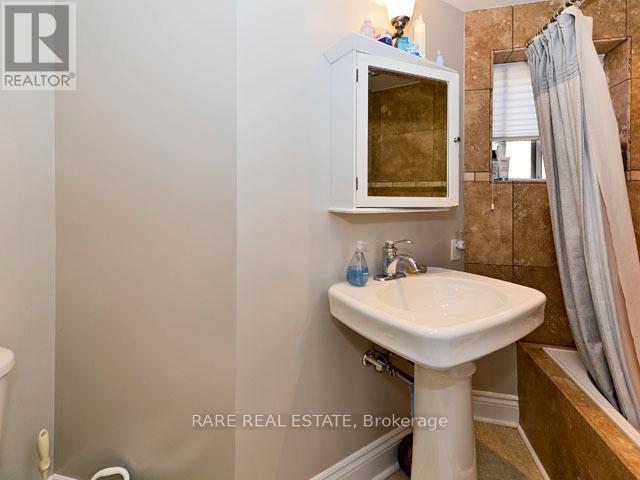 318 Riverdale Avenue, Toronto, Ontario  M4J 1A2 - Photo 19 - E12450490