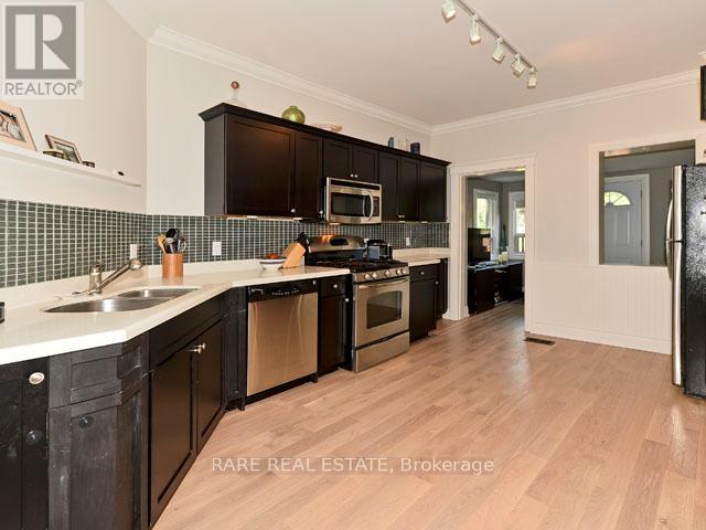318 Riverdale Avenue, Toronto, Ontario  M4J 1A2 - Photo 7 - E12450490