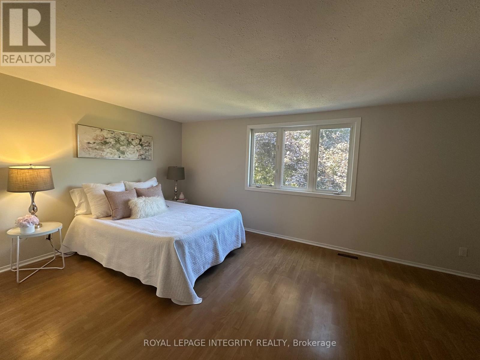 30 Bujold Court, Ottawa, Ontario  K2L 3N5 - Photo 12 - X12450279