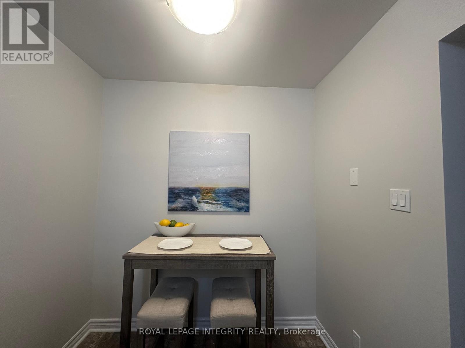 30 Bujold Court, Ottawa, Ontario  K2L 3N5 - Photo 10 - X12450279