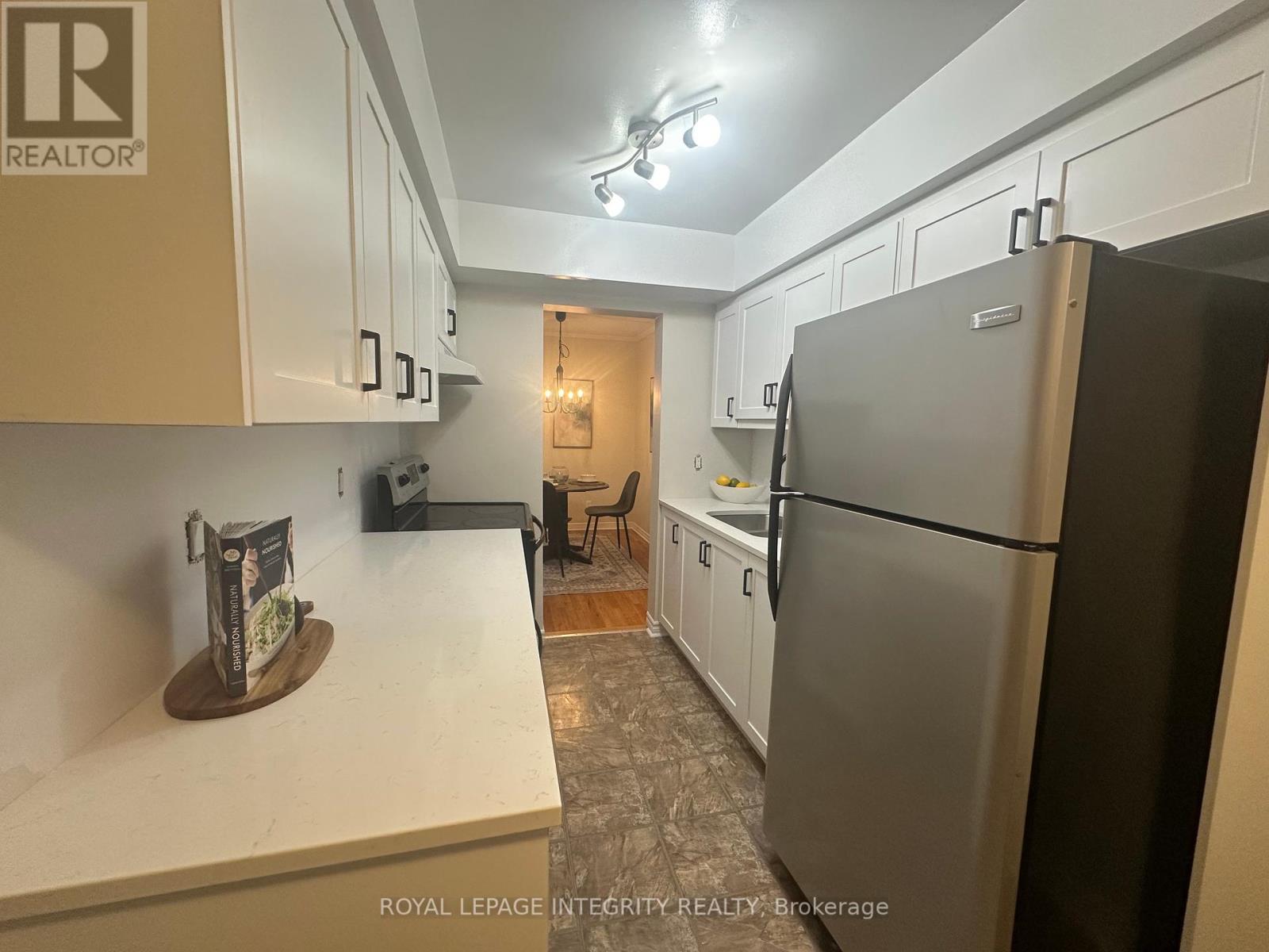 30 Bujold Court, Ottawa, Ontario  K2L 3N5 - Photo 9 - X12450279