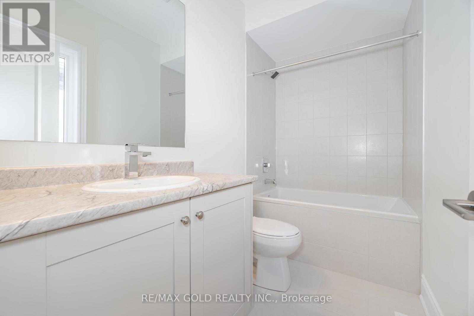 82 Raspberry Ridge Avenue, Caledon, Ontario  L7C 4N2 - Photo 35 - W12326980