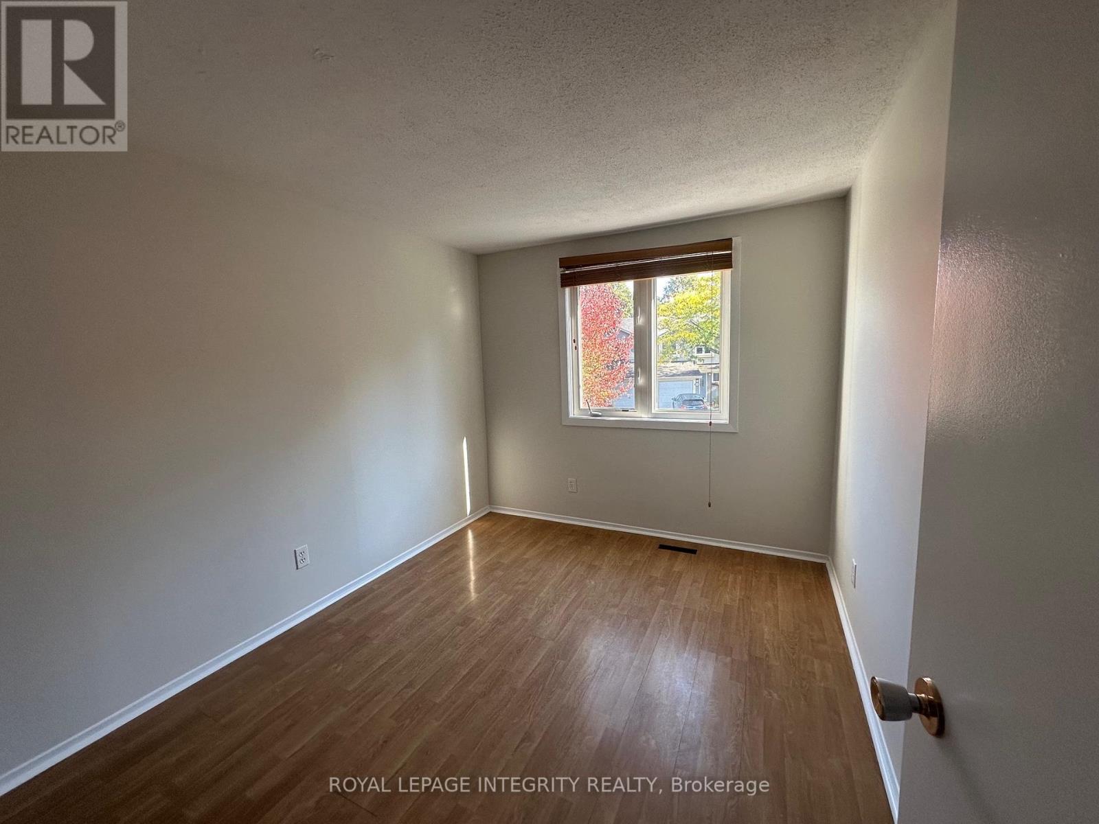 30 Bujold Court, Ottawa, Ontario  K2L 3N5 - Photo 17 - X12450279