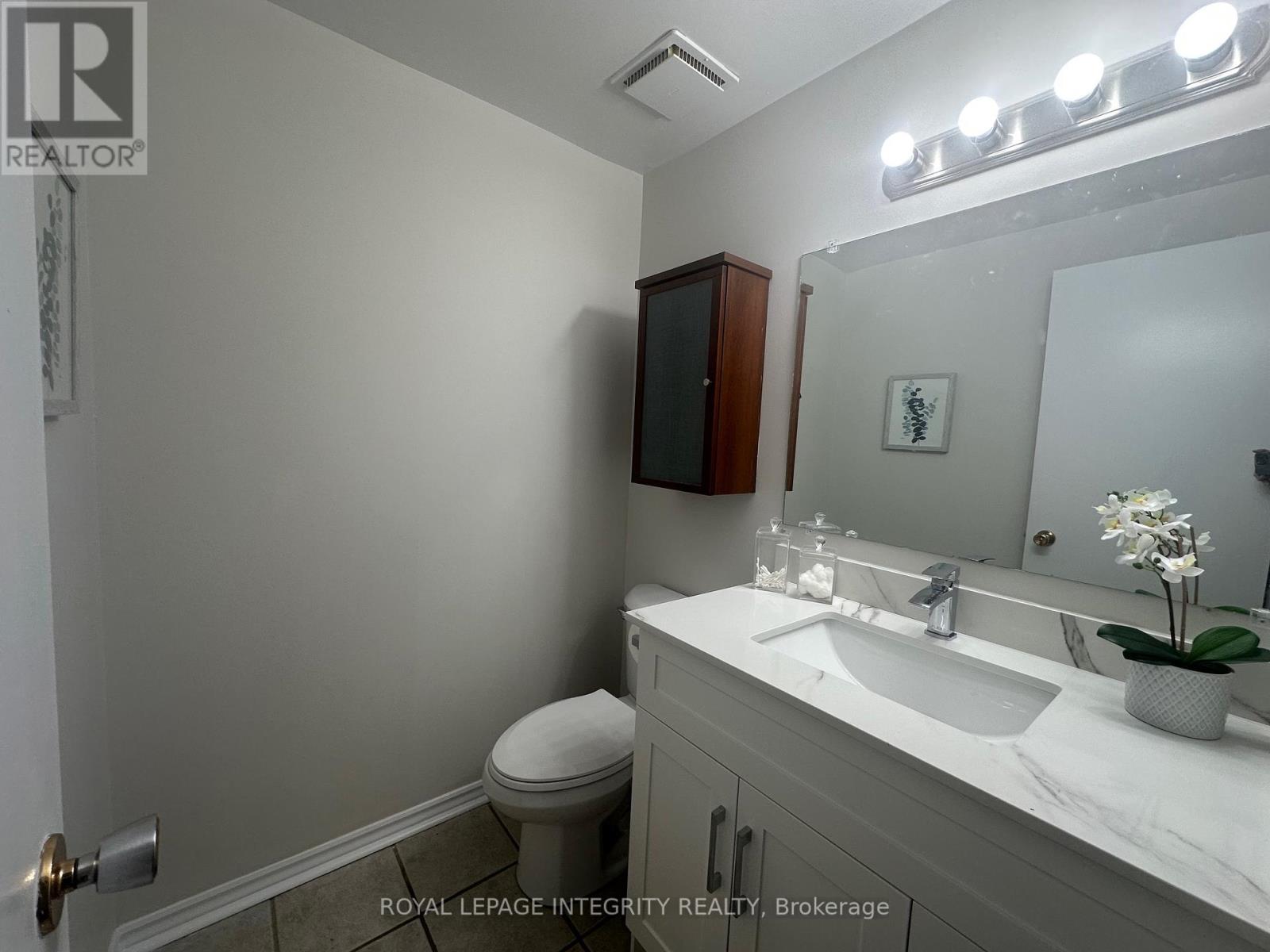 30 Bujold Court, Ottawa, Ontario  K2L 3N5 - Photo 15 - X12450279