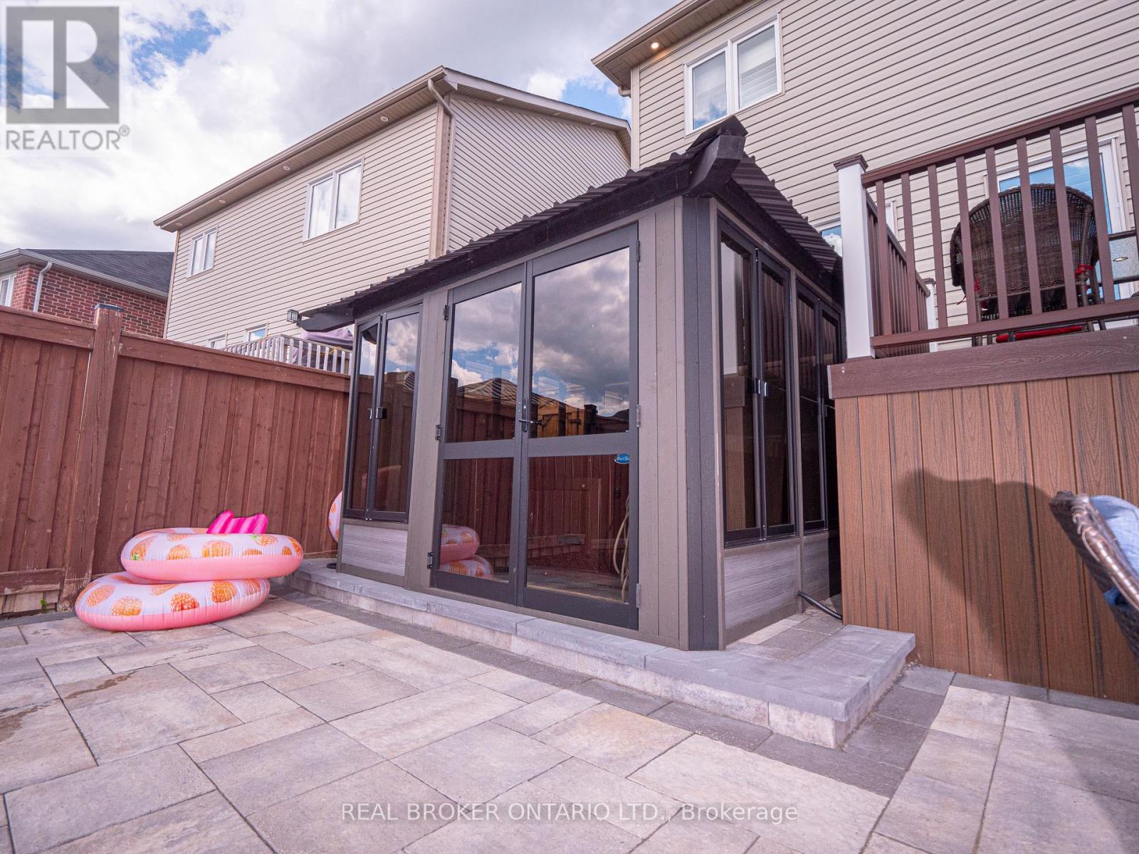 14 Carroll Lane, Brantford, Ontario  N3T 5L5 - Photo 23 - X12450256
