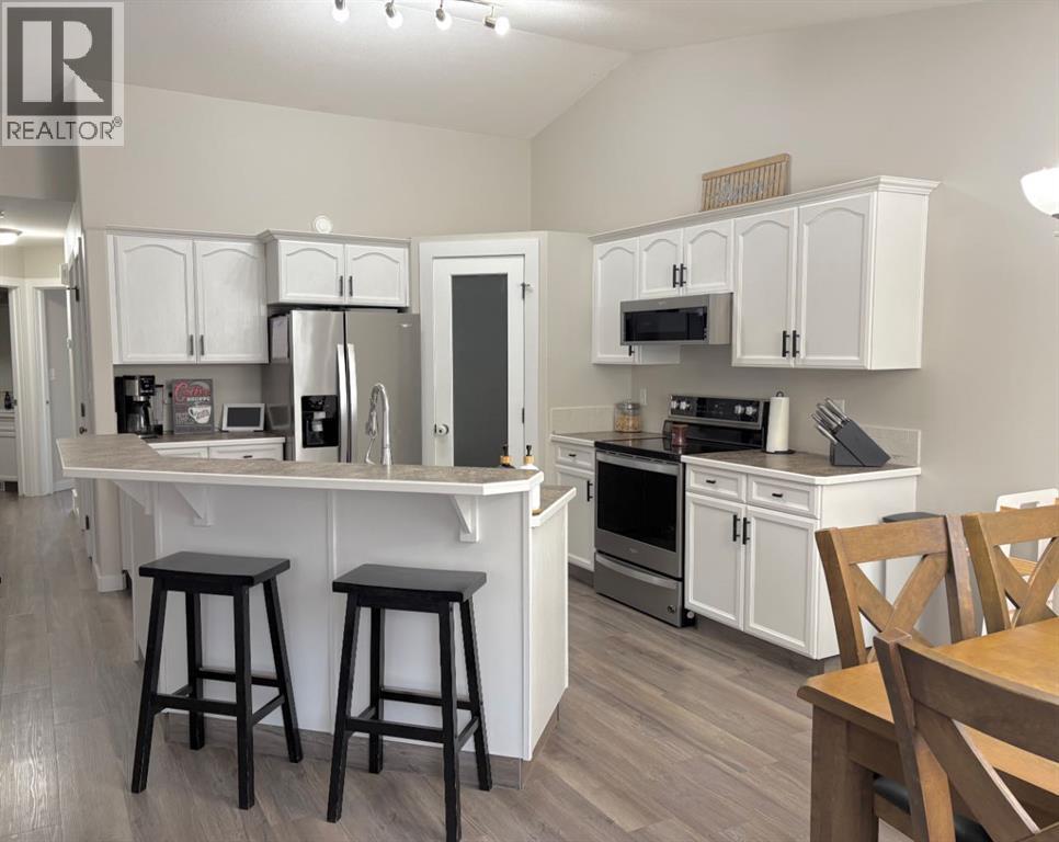 6009 43 Avenue Close, Rocky Mountain House, Alberta  T4T 1W3 - Photo 5 - A2261750