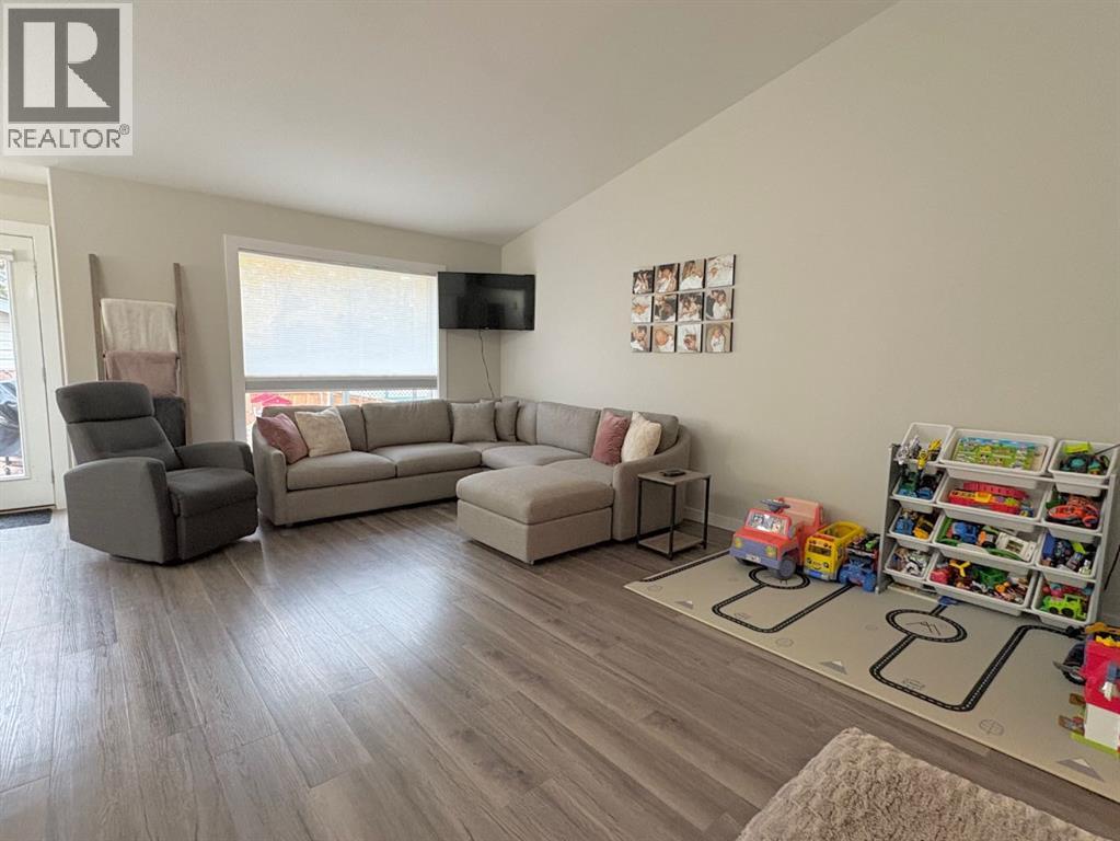 6009 43 Avenue Close, Rocky Mountain House, Alberta  T4T 1W3 - Photo 11 - A2261750
