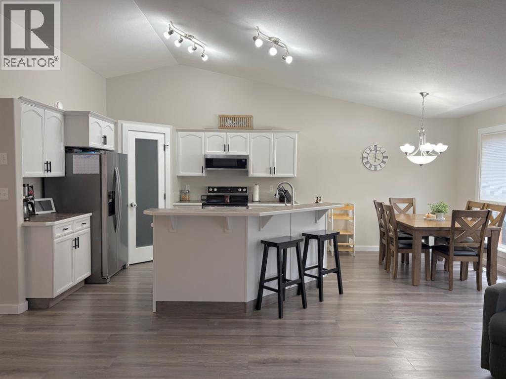 6009 43 Avenue Close, Rocky Mountain House, Alberta  T4T 1W3 - Photo 4 - A2261750