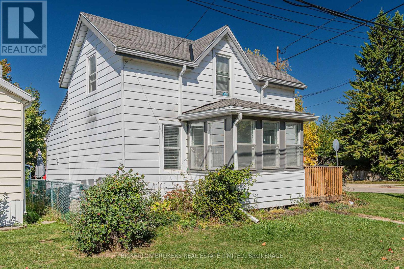 140 Georgiana Street, Gananoque, Ontario  K7G 1M4 - Photo 1 - X12450566