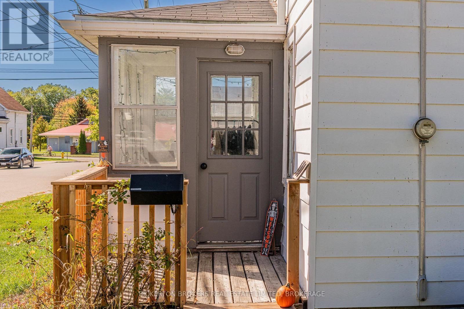 140 Georgiana Street, Gananoque, Ontario  K7G 1M4 - Photo 10 - X12450566