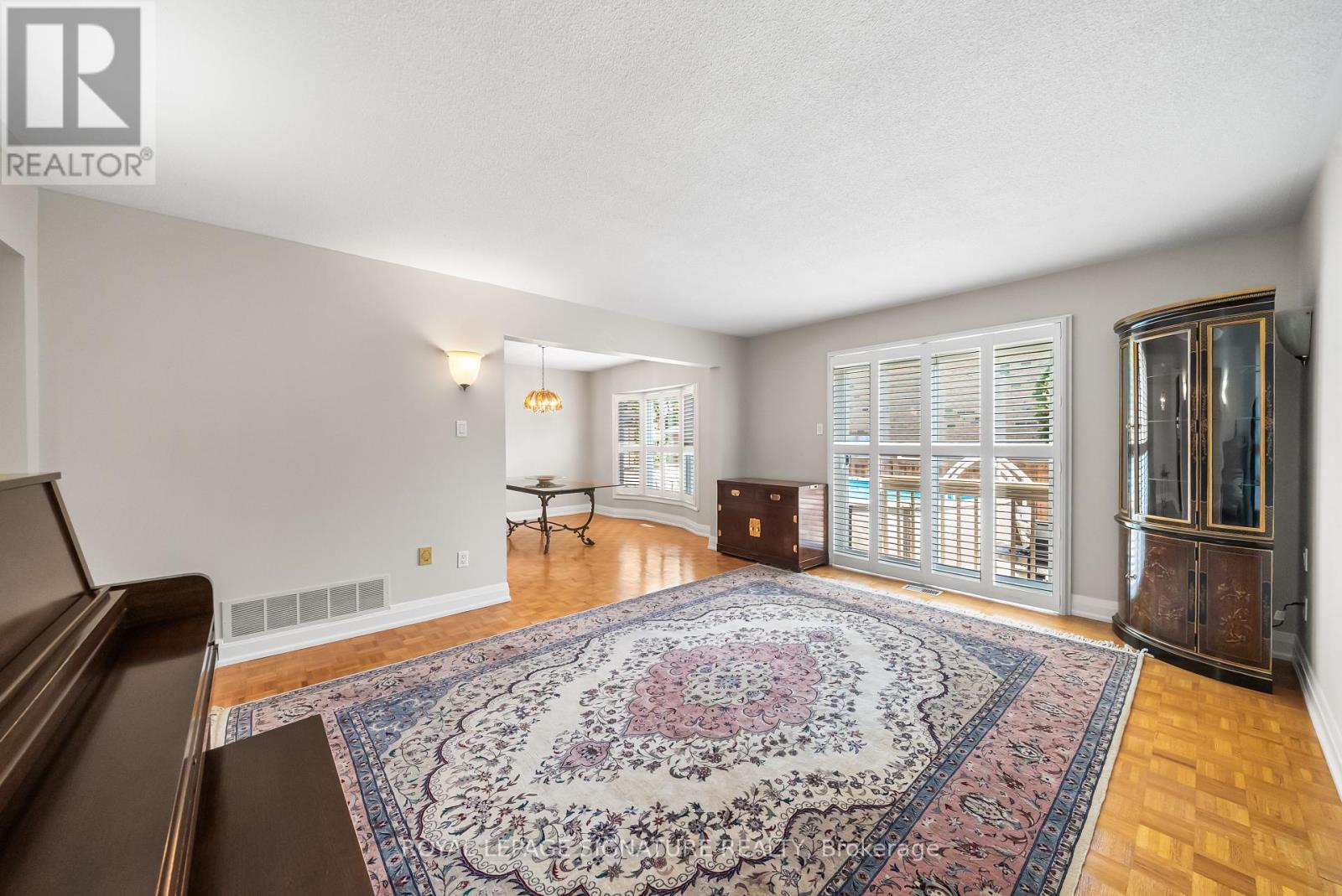 21 Sonny Street, Vaughan, Ontario  L6A 1B7 - Photo 11 - N12450459