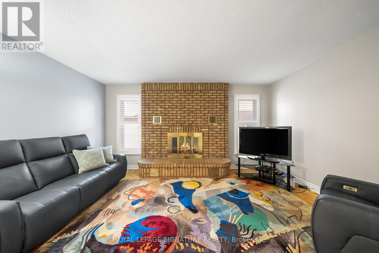 21 Sonny Street, Vaughan, Ontario  L6A 1B7 - Photo 12 - N12450459