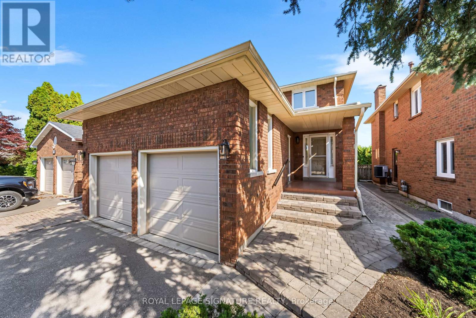 21 Sonny Street, Vaughan, Ontario  L6A 1B7 - Photo 3 - N12450459