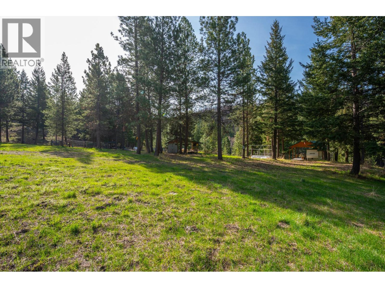 700 Kane Valley Road, Merritt, British Columbia  V1K 1B8 - Photo 2 - 10365286