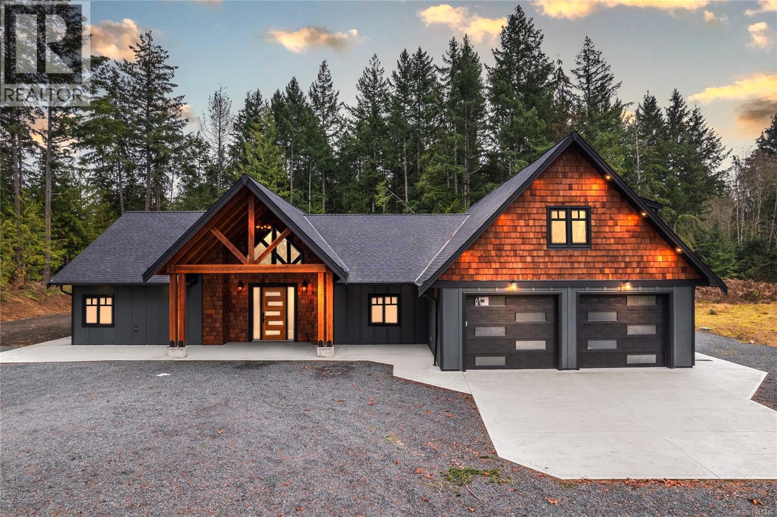 1940 Timberlake Pl, Qualicum Beach, British Columbia  V9K 2R6 - Photo 2 - 1015346