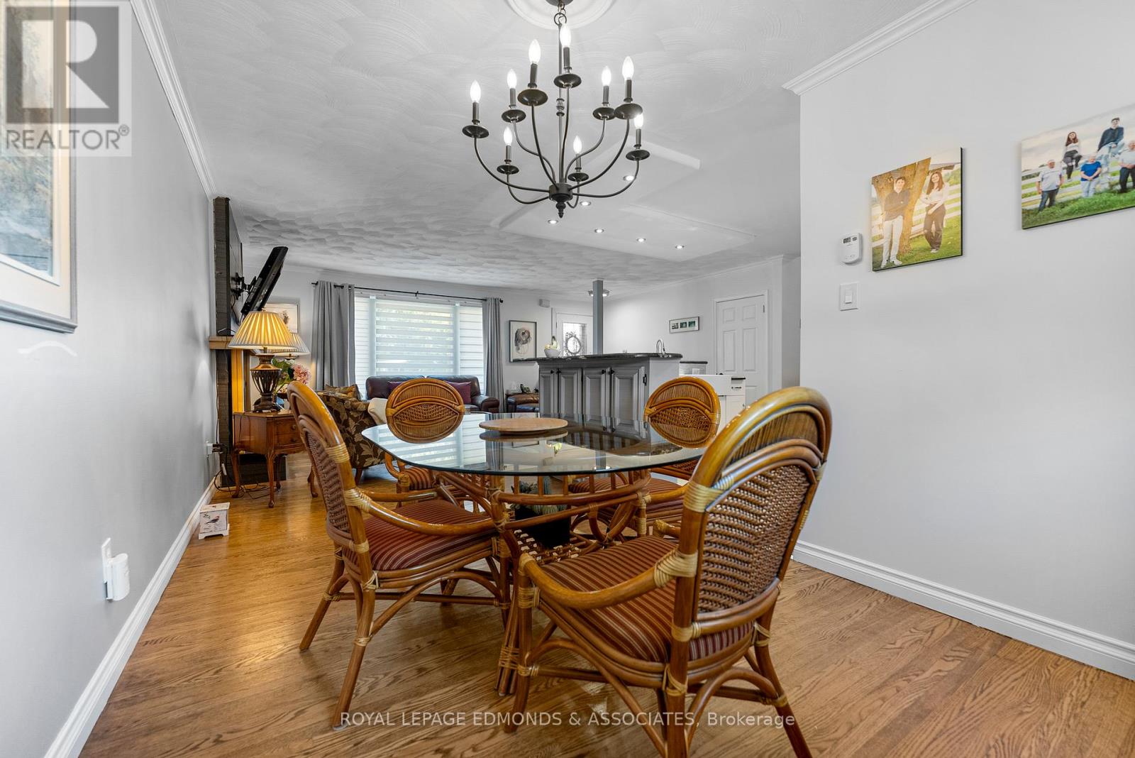 320 Patricia Avenue, Pembroke, Ontario  K8A 2C2 - Photo 11 - X12450581