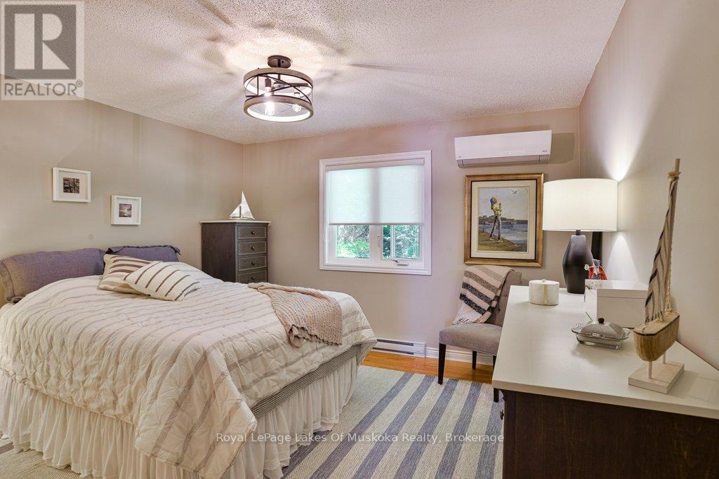 87 Southbank Drive, Bracebridge, Ontario  P1L 1G2 - Photo 14 - X12349691